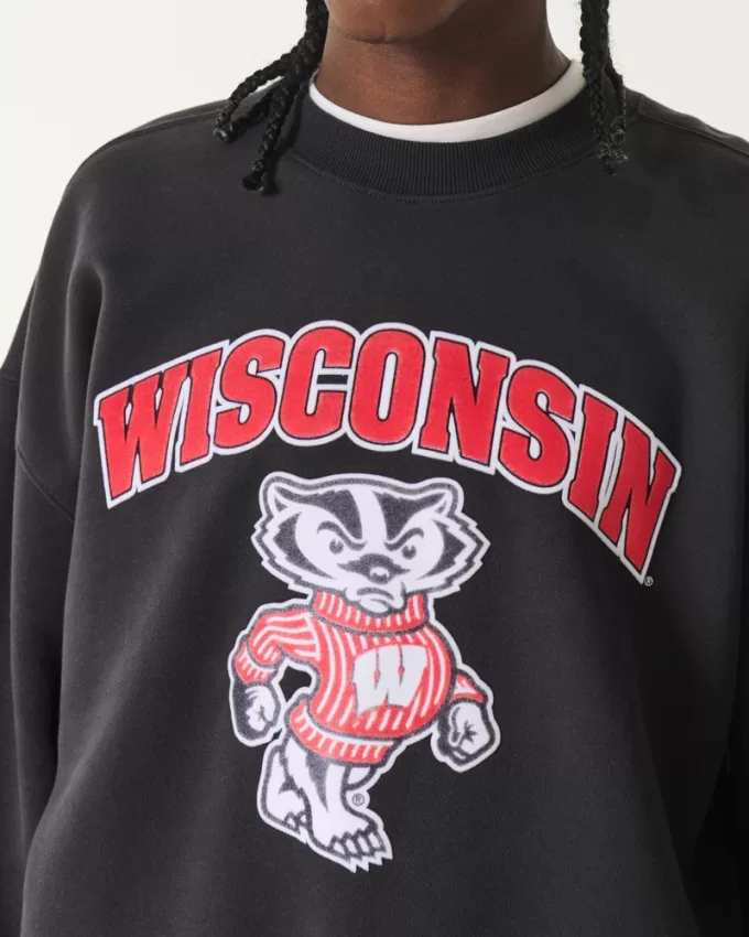 Boxy University of Wisconsin Graphic Crew Sweatshirt,Boxy University of Wisconsin Graphic Crew Sweatshirt Boxy University of Wisconsin Graphic Crew Sweatshirt,Boxy University of Wisconsin Graphic Crew Sweatshirt