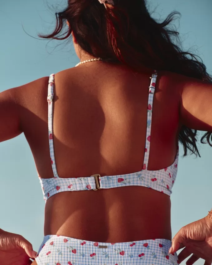 Curvy High Apex Ribbed Underwire Bikini Top,Curvy High Apex Ribbed Underwire Bikini Top