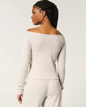 Gilly Hicks Wide V-Neck Top,Gilly Hicks Wide V-Neck Top Gilly Hicks Wide V-Neck Top,Gilly Hicks Wide V-Neck Top