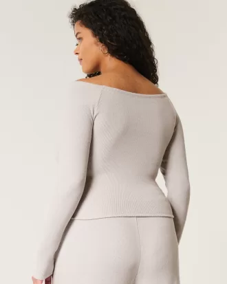 Gilly Hicks Wide V-Neck Top,Gilly Hicks Wide V-Neck Top Gilly Hicks Wide V-Neck Top,Gilly Hicks Wide V-Neck Top