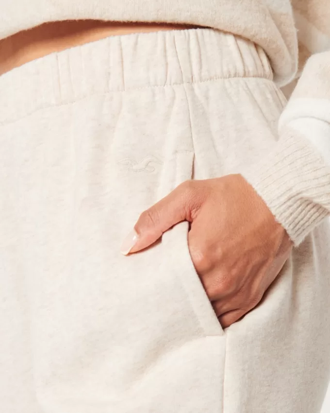 Hollister Feel Good Fleece Dad Joggers,Hollister Feel Good Fleece Dad Joggers Hollister Feel Good Fleece Dad Joggers,Hollister Feel Good Fleece Dad Joggers