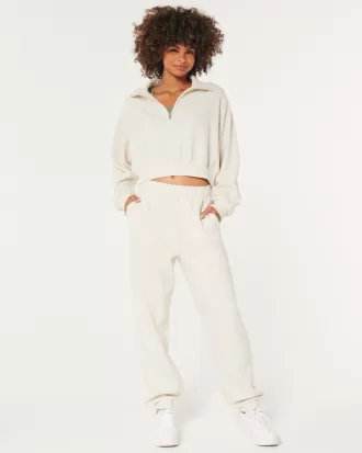 Hollister Feel Good Fleece Mini Half-Zip Sweatshirt,Hollister Feel Good Fleece Mini Half-Zip Sweatshirt Hollister Feel Good Fleece Mini Half-Zip Sweatshirt,Hollister Feel Good Fleece Mini Half-Zip Sweatshirt