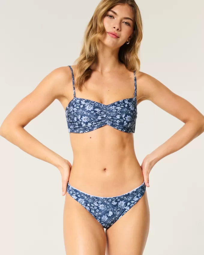 Reversible Low-Rise Cheeky Bikini Bottom,Reversible Low-Rise Cheeky Bikini Bottom Reversible Low-Rise Cheeky Bikini Bottom,Reversible Low-Rise Cheeky Bikini Bottom